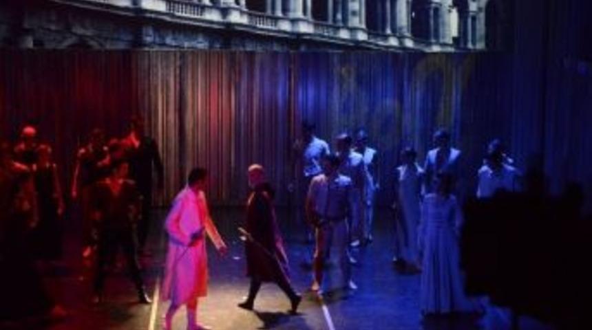 Romeo Ve Juliet Balesi B&uuml;y&uuml;ledi