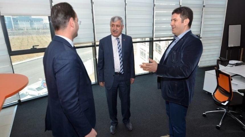 Başkan Polat, Malatya Teknokentin Geleneksel Sohbet Toplantısına Katıldı