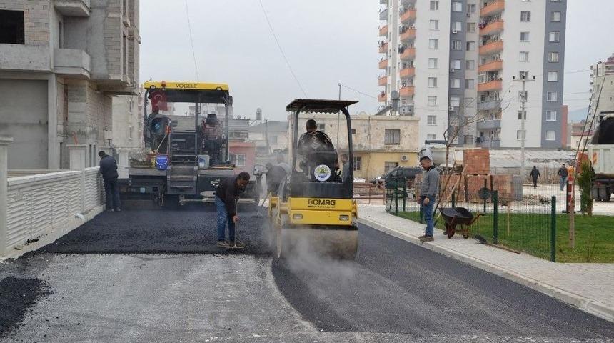 Erdemli’de Asfalt Çalışmaları Devam Ediyor
