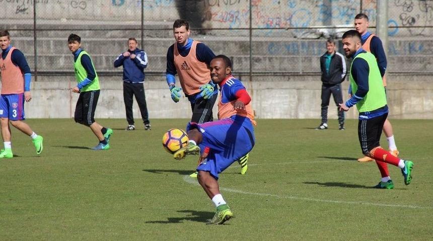 Traore, Trabzonspor&rsquo;u Seviyor