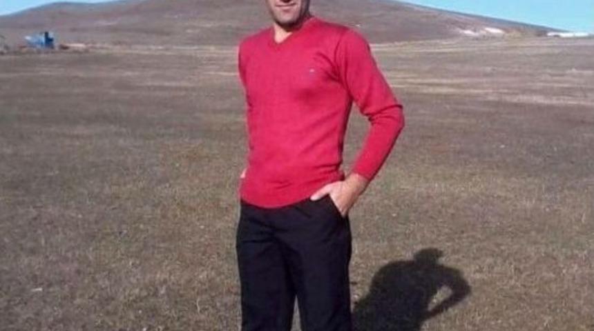 &Uuml;zerine &Ccedil;elik Kova D&uuml;şen İş&ccedil;i Hayatını Kaybetti