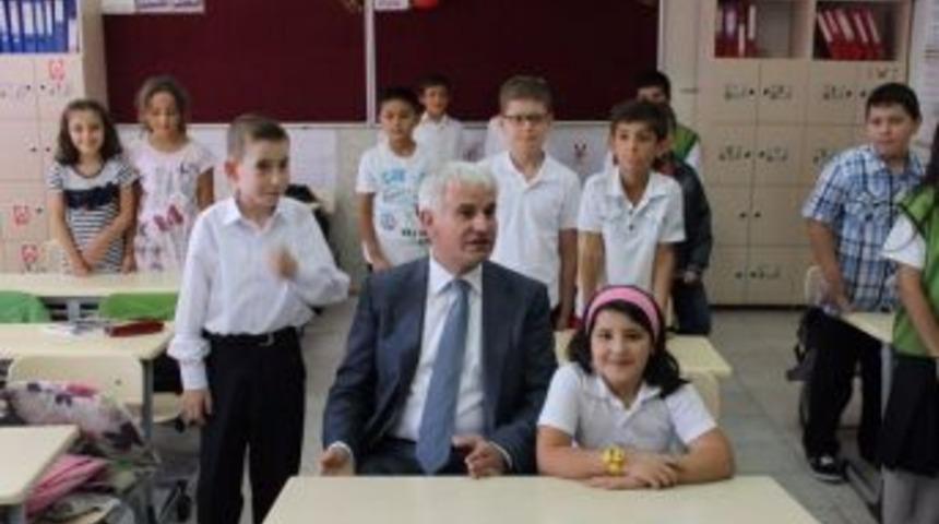 Şahin: &ldquo;&ouml;ğretmenlerimiz Bizim Baş Tacımız&rdquo;