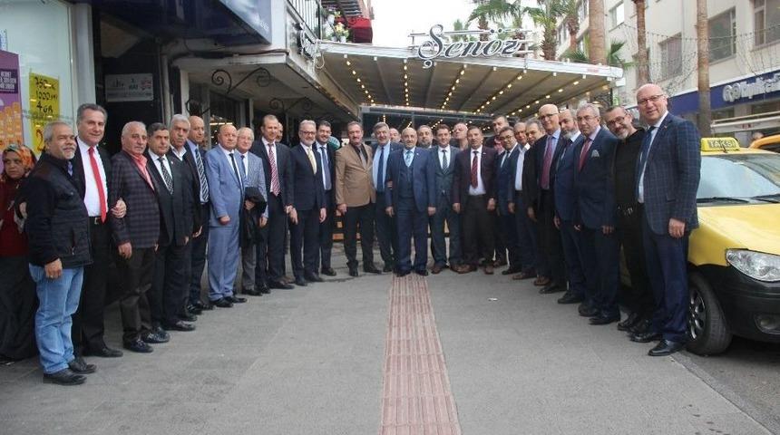 Siyasi Parti Başkanları Ve Esnaf Odası Başkanları "birlik" Sofrasında Buluştu