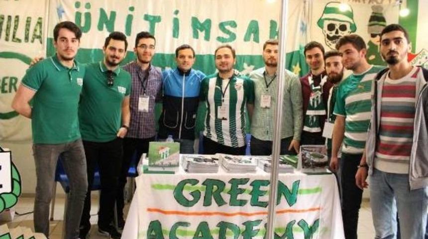 Bursaspor Kaptanı Batalla: "maradono-Messi Tercihi Zor"