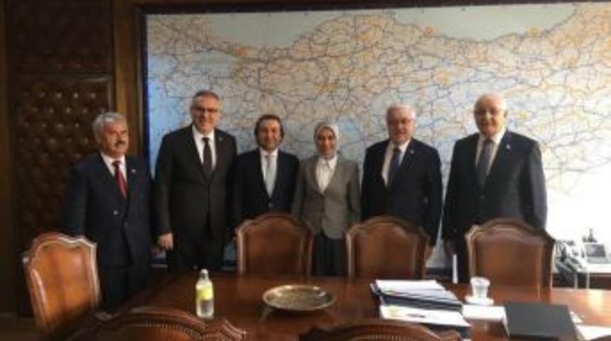 Milletvekili Uzer&rsquo;den Yol M&uuml;jdesi