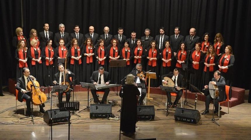 İnci &Ccedil;ayırlı Ve Tsm Korosu Bir Kez Daha Hayran Bıraktı