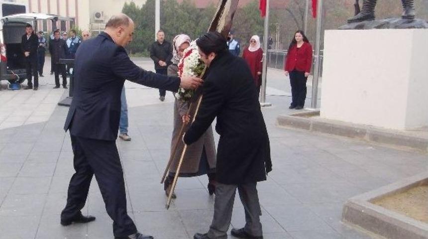 Manisa&rsquo;da &Ouml;ğretmenler G&uuml;n&uuml; Kutlamaları