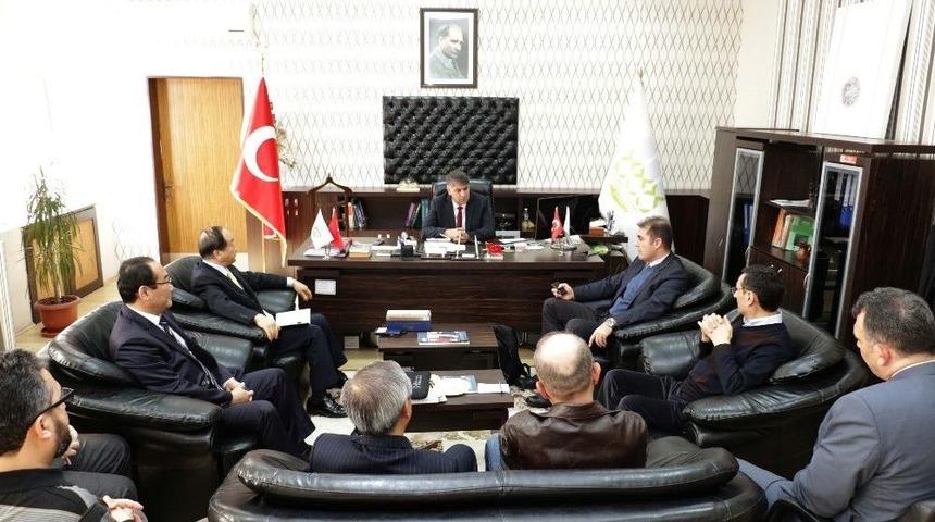 G&uuml;ney Koreli İşadamlarından Kb&uuml;&rsquo;ye Ziyaret