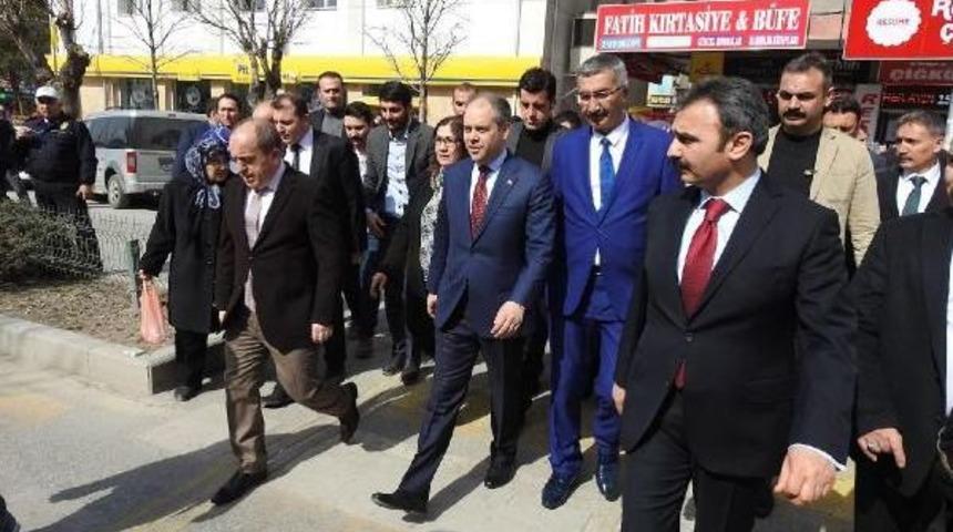 Bakan Kılı&ccedil;: Biz Milletle Beraberiz