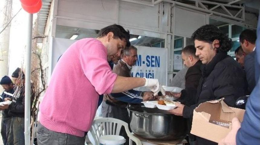 T&uuml;rk Eğitim- Sen&rsquo;den Geleneksel Pilav