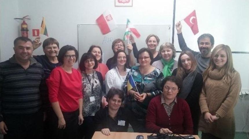 Fen Lisesi Polonya&rsquo;dan D&ouml;nd&uuml;