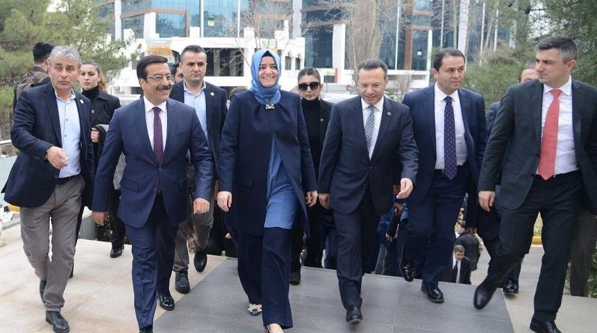 Bakan Kaya&rsquo;dan Başkan Atilla&rsquo;ya Ziyaret