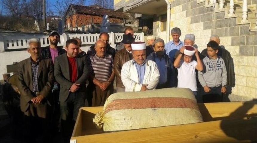 Fındığın Salasını Okuyup Namazını Kıldılar