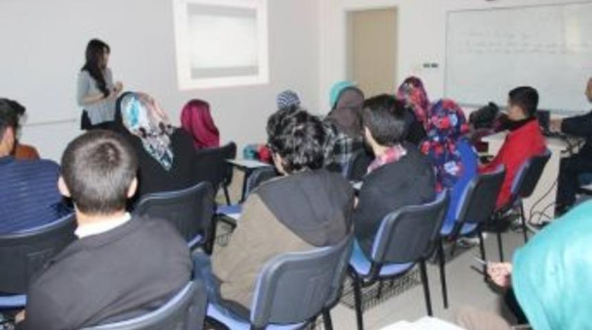 Karaman’da Genç Gönüllülere Afet Bilinci Eğitimi Verildi