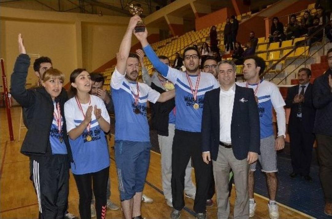 24 Kasım &Ouml;ğretmenler G&uuml;n&uuml; Turnuvaları Sona Erdi