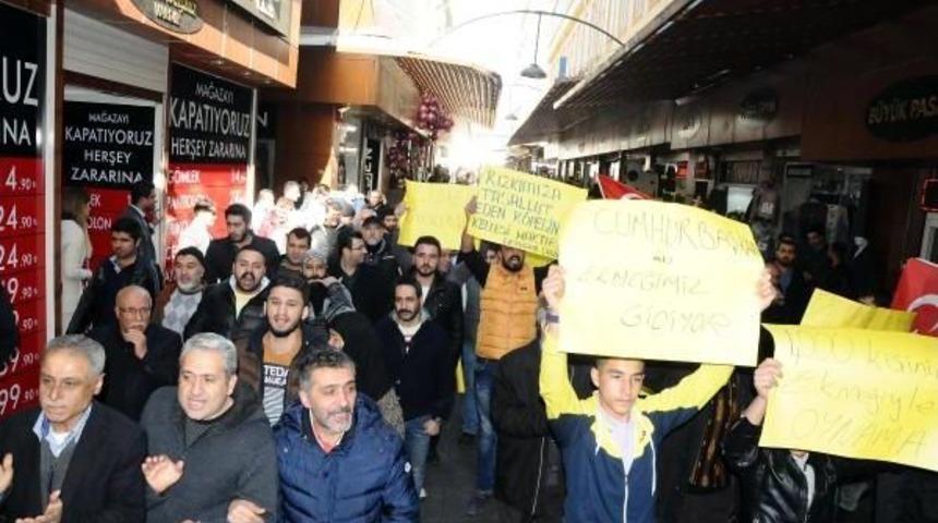 Gaziantep'te Halep &Ccedil;arşısı Esnafından Yıkım Kararına  Protesto