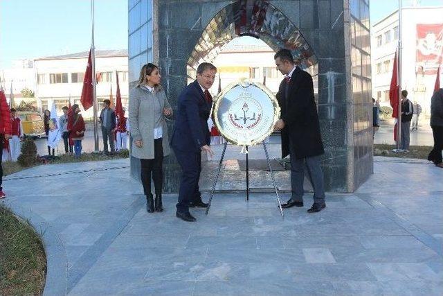 Niğde’de Öğretmenler Günü Kutlamaları