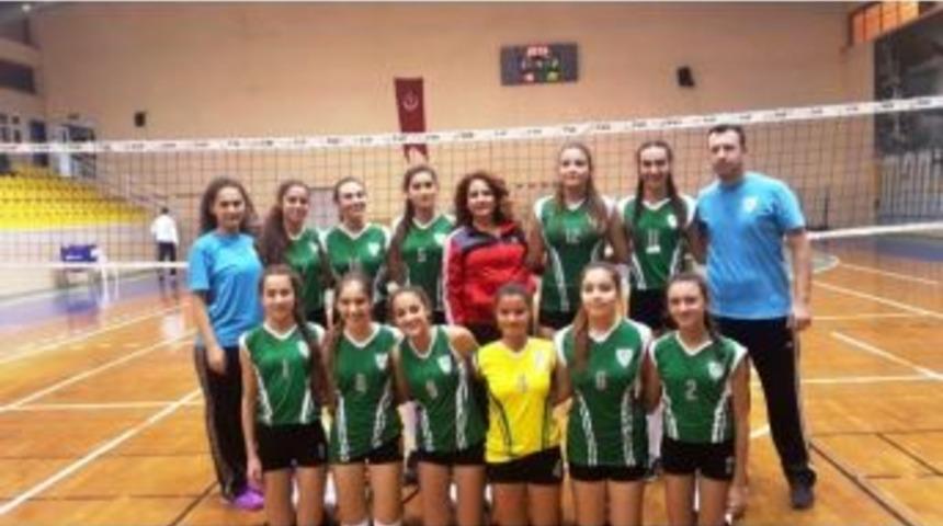 Yıldız Sultanlar Dolu Dizgin