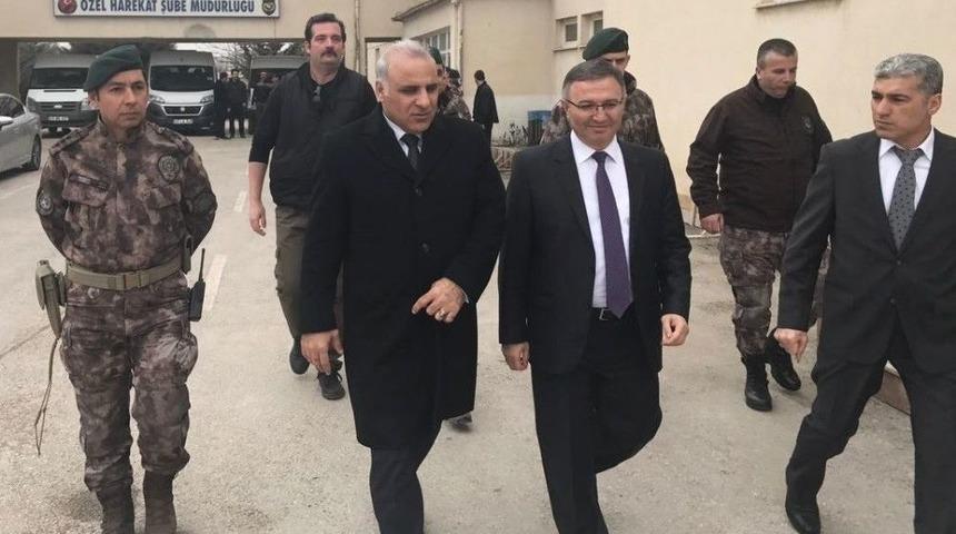 Vali Zorluoğlu, &Ouml;zel Harekat&ccedil;ılarla Bir Araya Geldi