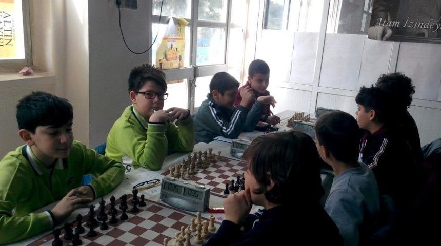 Okullararası Satran&ccedil; M&uuml;sabakaları