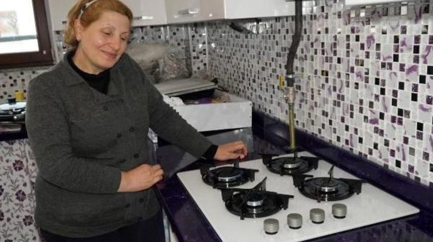 T&uuml;rkiye&rsquo;De Havası En Kirli Keşan&rsquo;Da Ilk Doğalgaz Ateşi Yandı