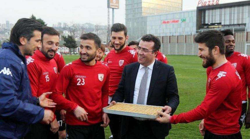 Başkan Taş&ccedil;ı&rsquo;dan Samsunspor&rsquo;a Baklava Dopingi