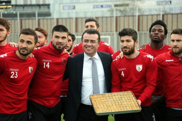 Başkan Taşçı’dan Samsunspor’a Baklava Dopingi