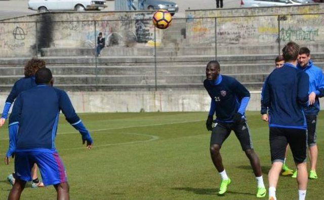 Kardemir Karab&uuml;kspor da Hedef Trabzon dan Puanla D&ouml;nmek 1