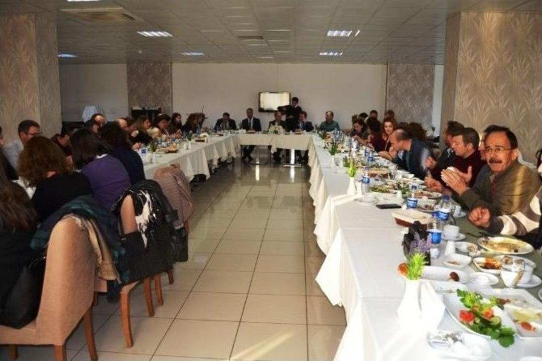 Cunda Mtal&rsquo;den Geleneksel &Ouml;ğretmenler G&uuml;n&uuml; Kahvaltısı