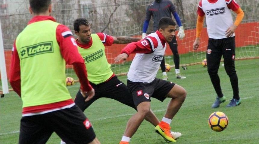 Adanaspor, Atiker Konyaspor Ma&ccedil;ını Hazırlıklarını &Ccedil;ift İdmanla Devam Etti