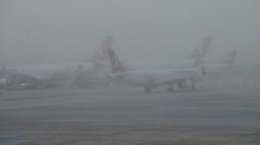 Sis U&ccedil;uşlarda Gecikmelere Neden Oldu