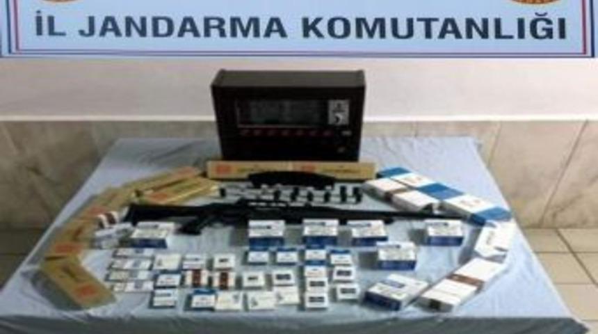 Ter&ouml;r &Ouml;rg&uuml;t&uuml; &Uuml;yesi Kokore&ccedil;&ccedil;i Ka&ccedil;ak Sigara Satarken Yakalandı