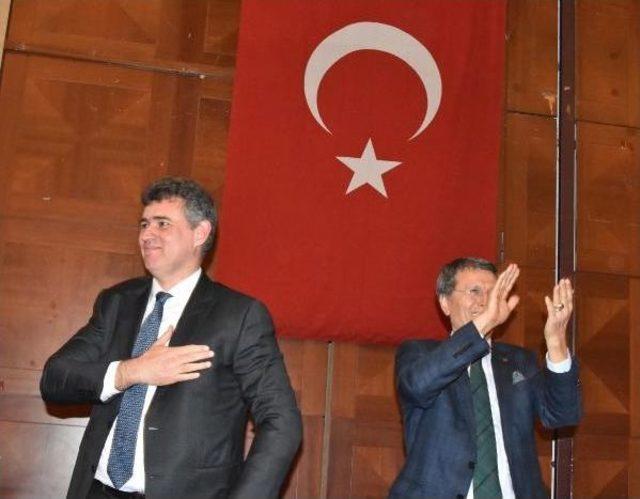 Metin Feyzioğlu: Yazdıkları Anayasa Değişikliğini Bilmiyorlar