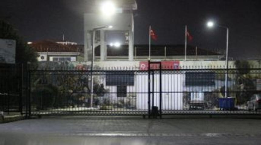 İzmir&rsquo;de Cezaevinde Yangın