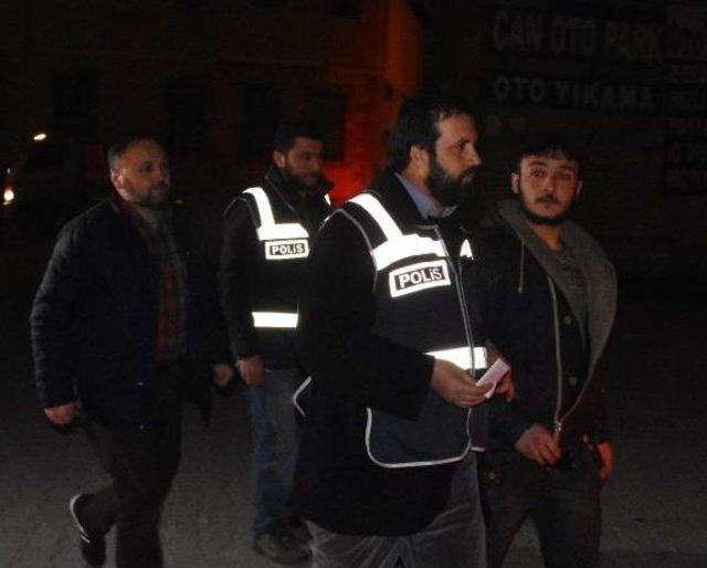 Yabancıların Oturduğu Mahallelere Bin Polisle Operasyon: 260 Gözaltı