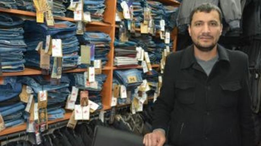 Uşaklı Konfeksiyoncudan Marka Bağımlılığı Uyarısı