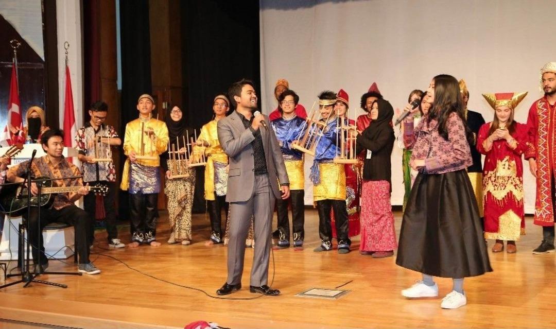 Er&uuml;&rsquo;de Endonezya R&uuml;zg&acirc;rı Esti