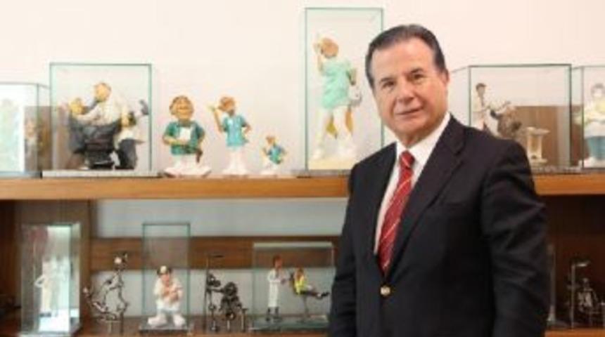 Prof. Dr. T&uuml;rker Sandallı: "harvard &Uuml;niversitesi Diş Hekimliği Fak&uuml;ltesi Ile Aynı Kalitede Eğitim"