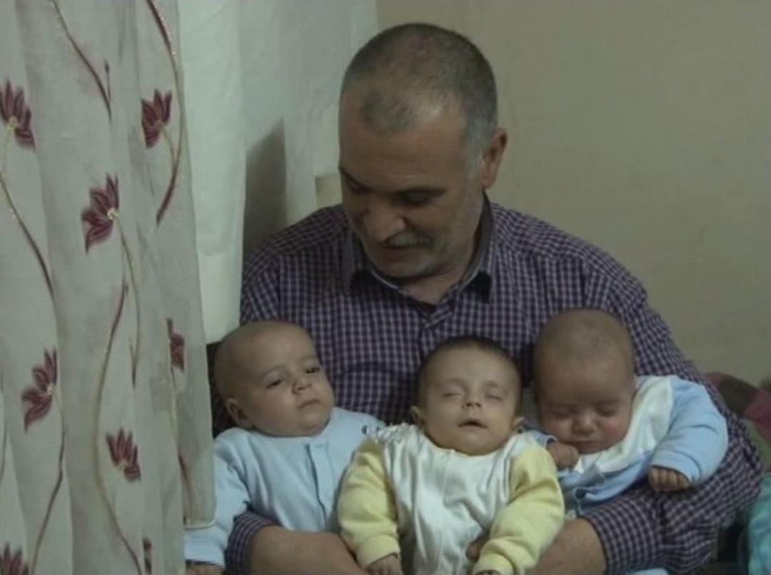 (&ouml;zel Haber) Suriyeli Aile &Uuml;&ccedil;&uuml;zlerine Cumhurbaşkanı Erdoğan&rsquo;ın İsmini Verdi