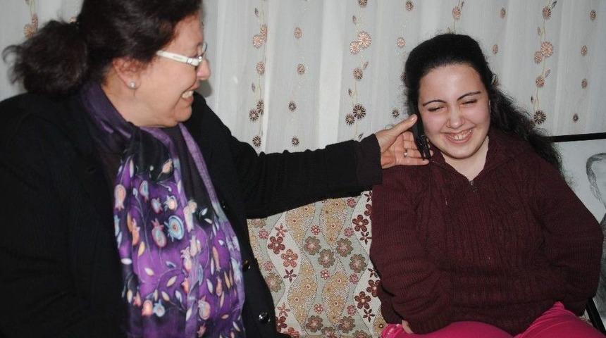 Cumhurbaşkanı Erdoğan&rsquo;ın Hediyeleri Engelli Rabia&rsquo;ya Ulaştı