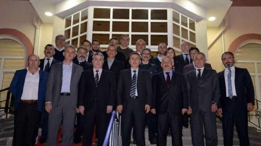 Bilecik Valisi Elban Seramik Sekt&ouml;r&uuml; Temsilcileriyle Bir Araya Geldi