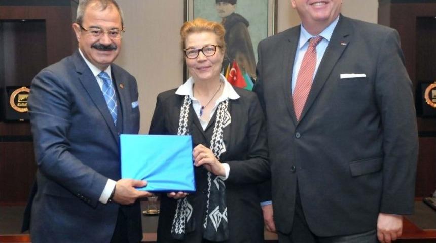 Almanya B&uuml;y&uuml;kel&ccedil;isi Martın Erdmann Gso&rsquo;yu Ziyaret Etti