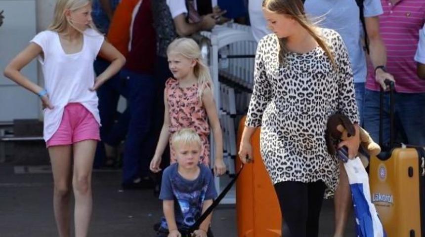 Şubatta Rus Turist Sayısı Y&uuml;zde 3 Bin 422 Arttı