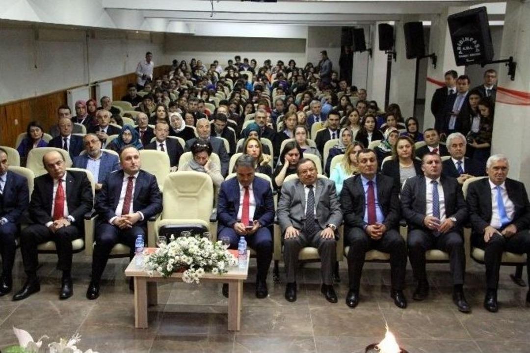 Samsun&rsquo;da &Ouml;ğretmenler G&uuml;n&uuml; Kutlandı