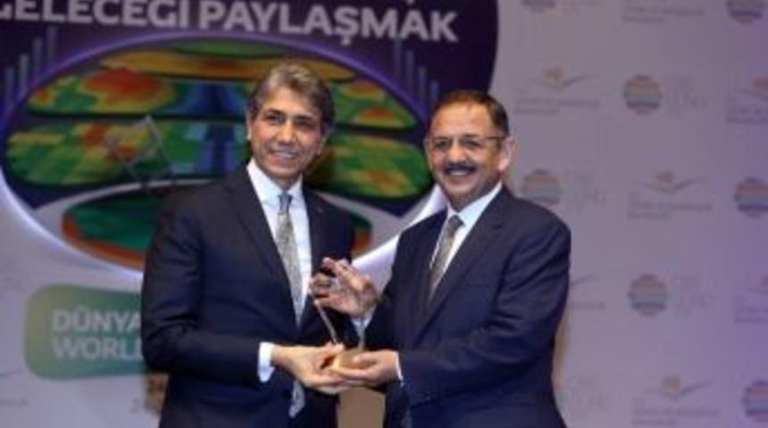 Fatih Belediyesi "yerel Y&ouml;netimlerde Coğrafi Bilgi Sistemleri&rsquo; Alanında &Ouml;d&uuml;le Layık G&ouml;r&uuml;ld&uuml;