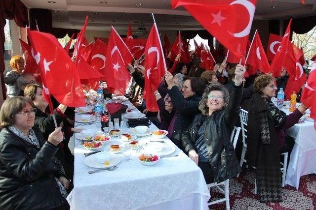 Edirne Belediyesi Emekli Öğretmenleri Bir Kez Daha Unutmadı