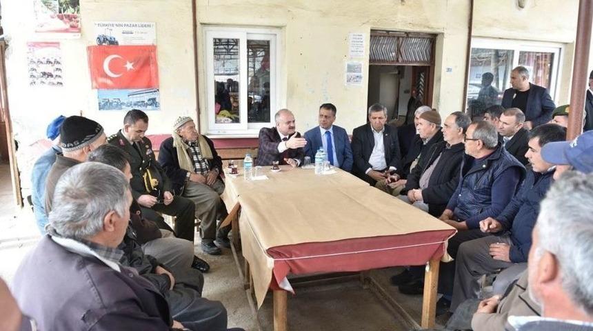 Vali &Ccedil;akacak, G&uuml;zelyayla Mahallesi&rsquo;nde Vatandaşlarla Buluştu