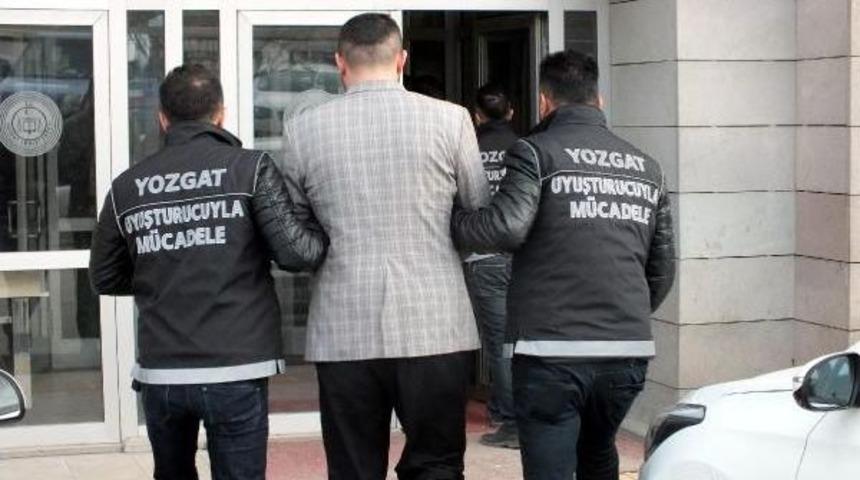 Kiralık Otomobildeki Uyuşturucuya 2 Tutuklama