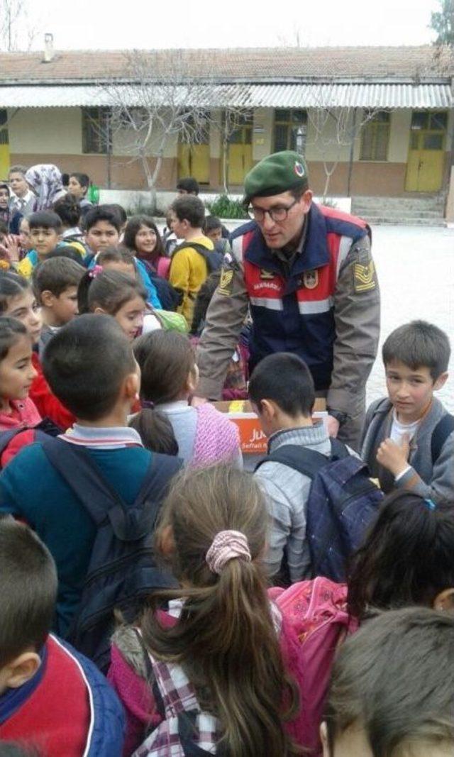 Seydikemer’de Jandarmadan Trafik Uygulaması