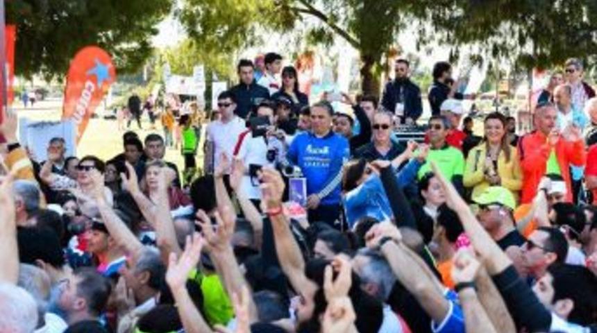 Muratpaşa Belediyesi Personeli Runatolia 2017&rsquo;de Koşacak